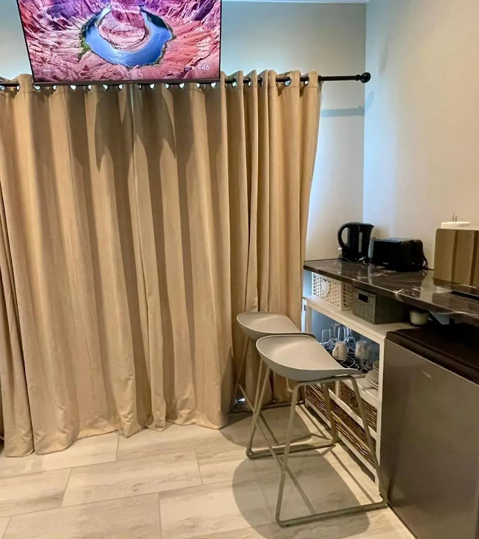 Tehillah On Boom Apartment Bothasig